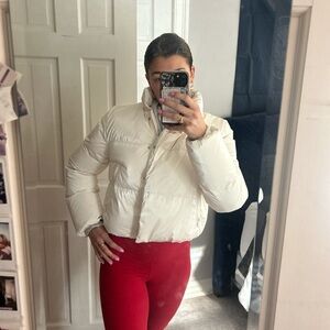Cropped cream athleta puffer